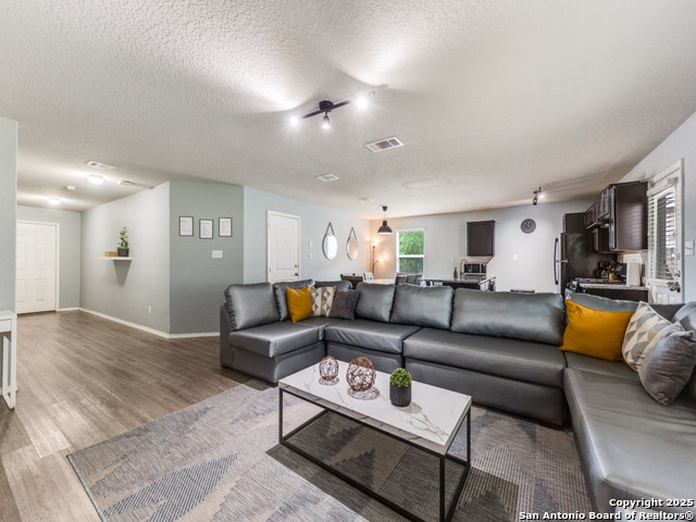 Image 3 of 21 For 11326 Babcock Bnd