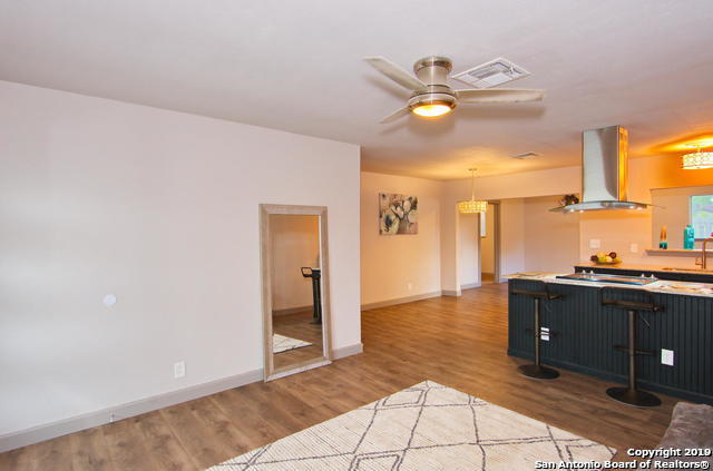 Image 7 of 23 For 7274 Montgomery Dr