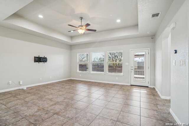 Image 9 of 40 For 6413 Von Rosk