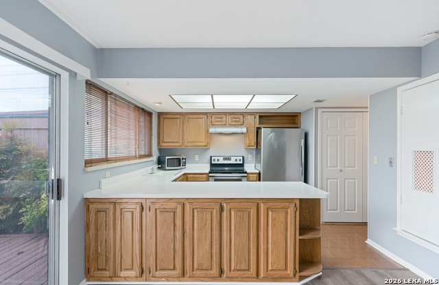 Image 10 of 33 For 10958 Crown Park