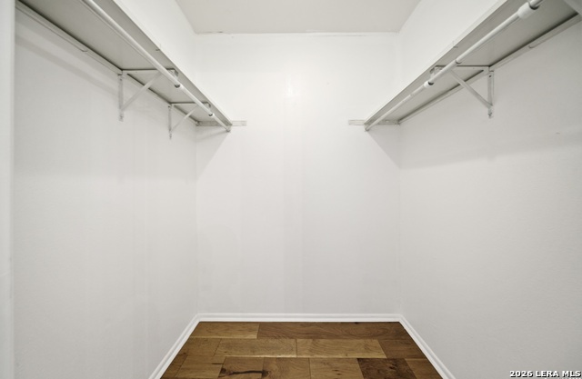 Image 15 of 33 For 10958 Crown Park