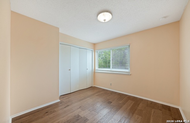 Image 21 of 33 For 10958 Crown Park