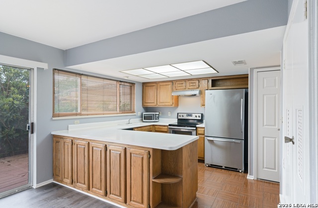 Image 7 of 33 For 10958 Crown Park