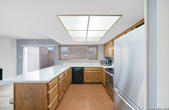 Image 8 of 33 For 10958 Crown Park