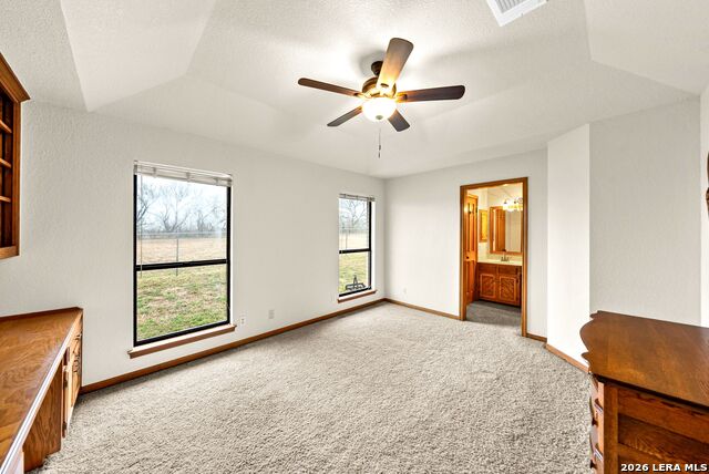 Image 23 of 71 For 14320 La Vernia Rd