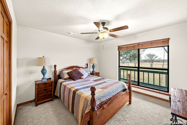 Image 26 of 71 For 14320 La Vernia Rd