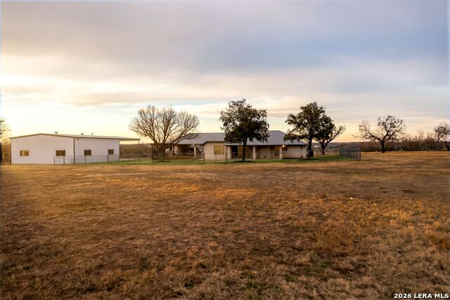 Image 36 of 71 For 14320 La Vernia Rd