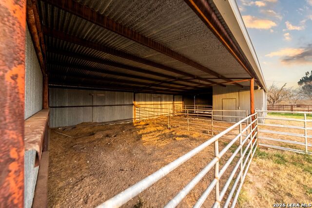 Image 41 of 71 For 14320 La Vernia Rd