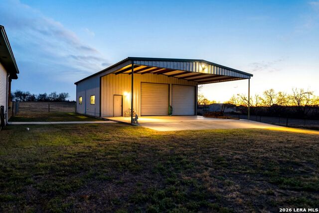 Image 47 of 71 For 14320 La Vernia Rd