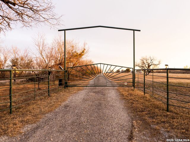 Image 67 of 71 For 14320 La Vernia Rd