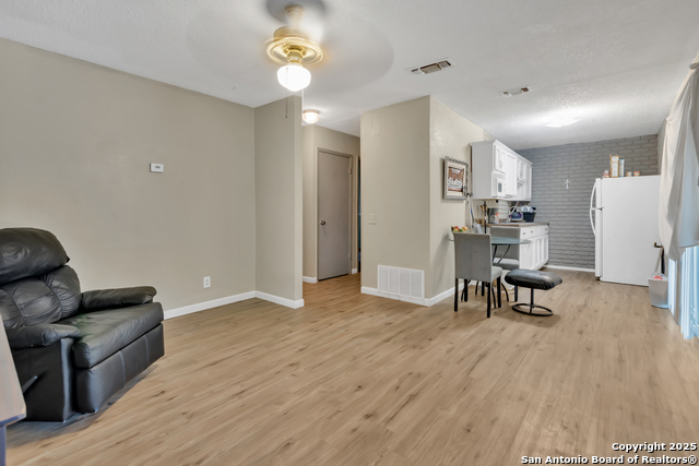 Image 5 of 19 For 5751 Indian Sky