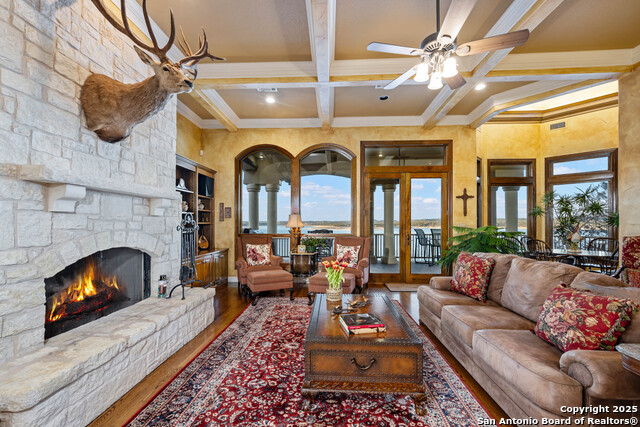 Image 10 of 40 For 985 Janet  