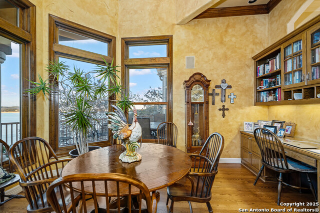 Image 13 of 40 For 985 Janet  