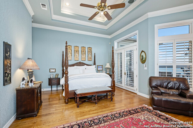 Image 15 of 40 For 985 Janet  