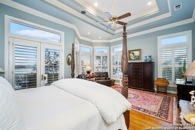 Image 16 of 40 For 985 Janet  