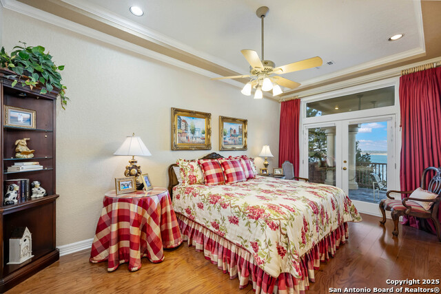 Image 28 of 40 For 985 Janet  