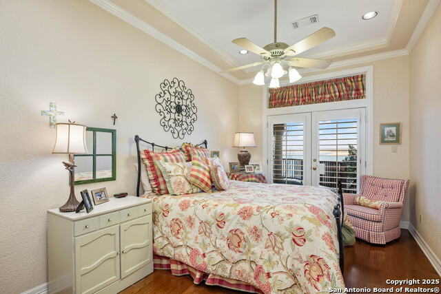 Image 29 of 40 For 985 Janet  