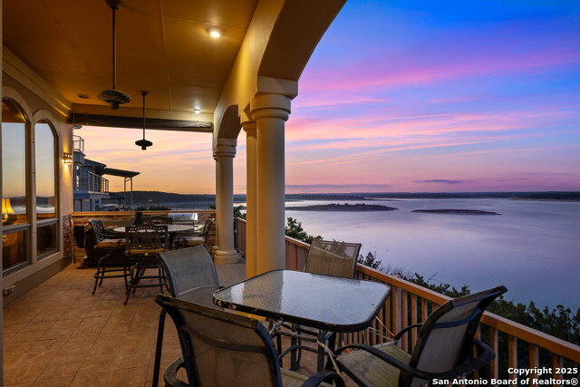 Image 31 of 40 For 985 Janet  