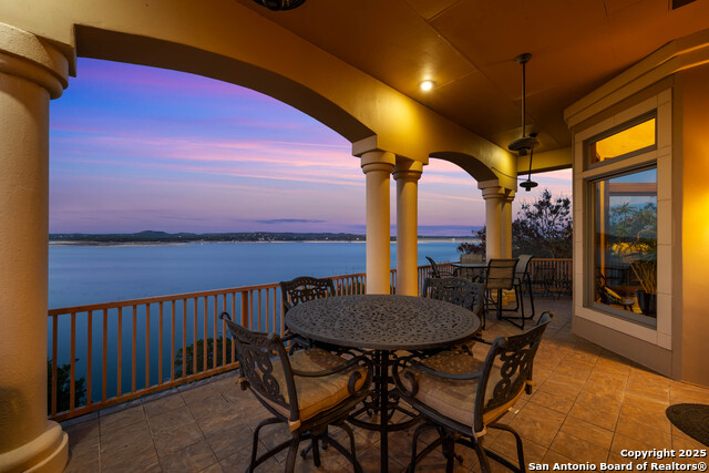 Image 32 of 40 For 985 Janet  