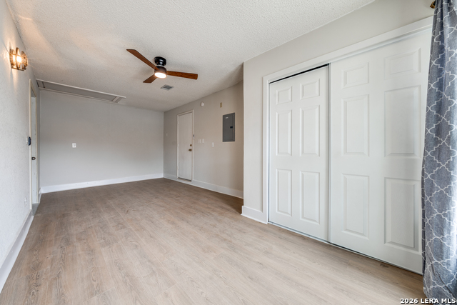 Image 20 of 36 For 6415 Edinborough