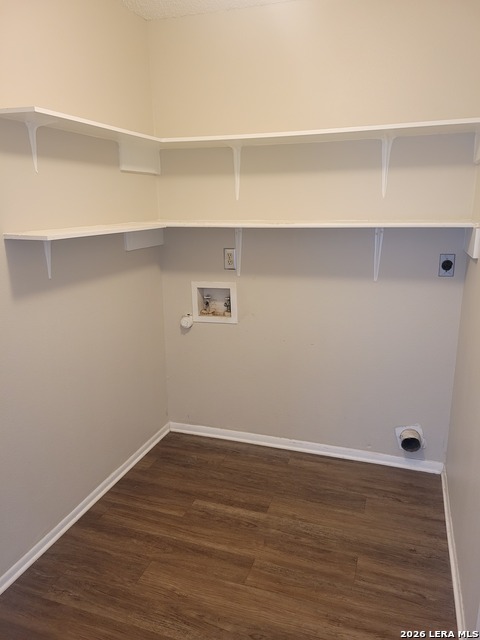 Image 3 of 11 For 6702 Cape Meadow Dr