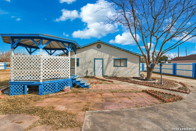 Image 18 of 32 For 2707 Wayne  