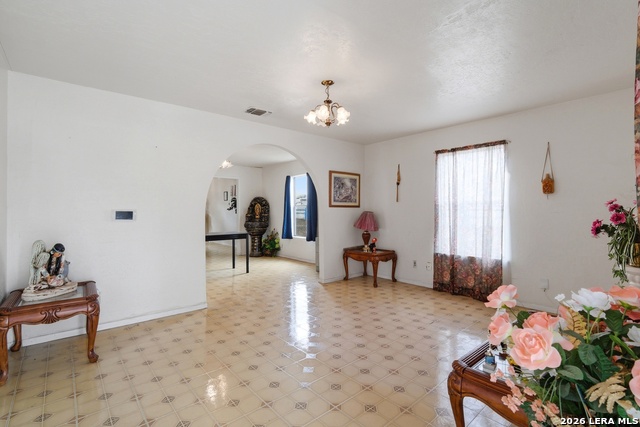 Image 4 of 32 For 2707 Wayne  