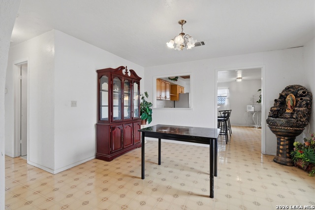 Image 7 of 32 For 2707 Wayne  