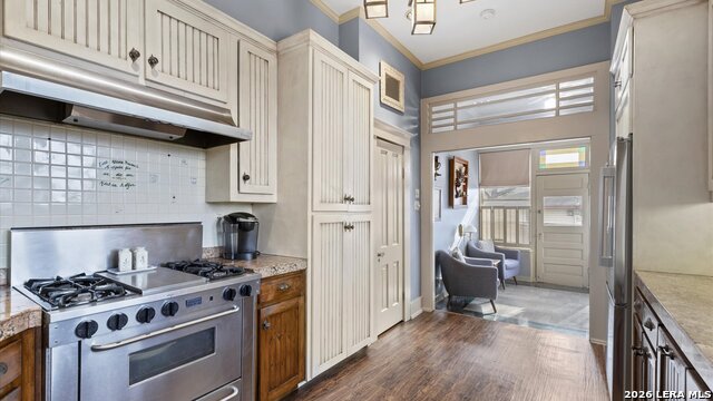 Image 12 of 47 For 418 Santa Clara S