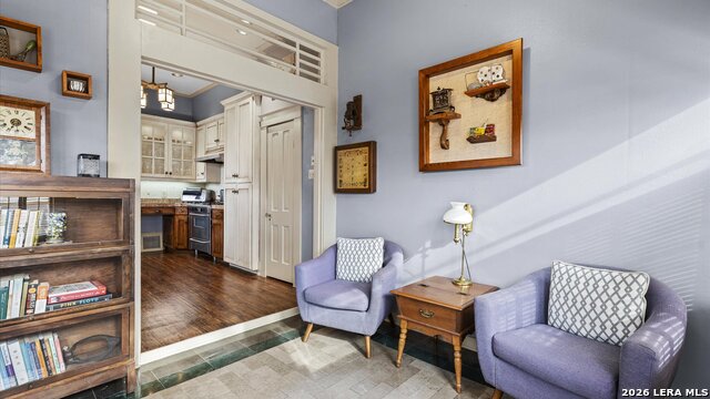 Image 15 of 47 For 418 Santa Clara S