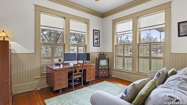 Image 23 of 47 For 418 Santa Clara S