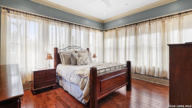 Image 29 of 47 For 418 Santa Clara S