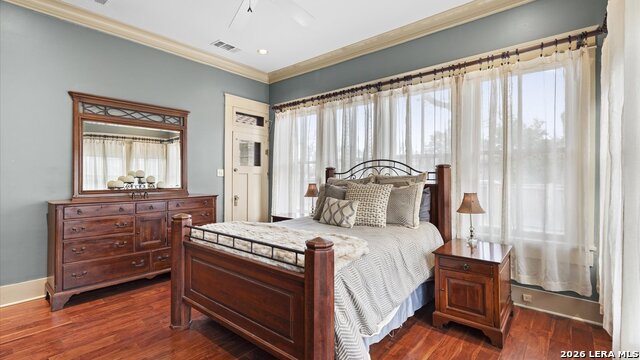 Image 30 of 47 For 418 Santa Clara S