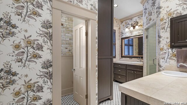 Image 32 of 47 For 418 Santa Clara S