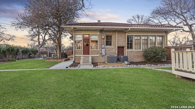 Image 45 of 47 For 418 Santa Clara S