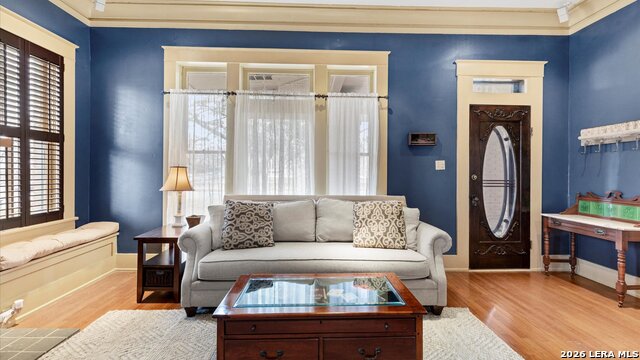 Image 6 of 47 For 418 Santa Clara S