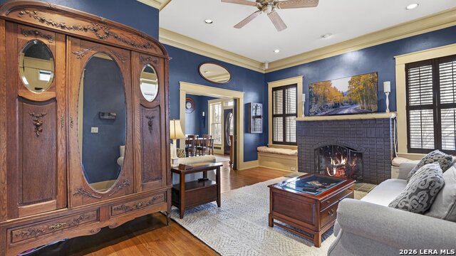 Image 7 of 47 For 418 Santa Clara S