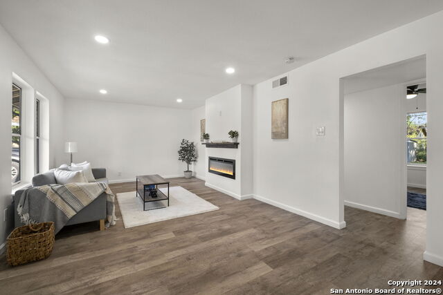 Image 6 of 22 For 254 Kate Schenck