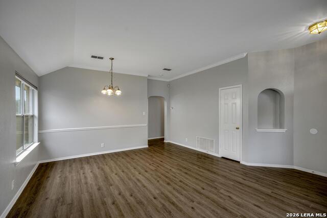 Image 11 of 32 For 906 Visor Dr