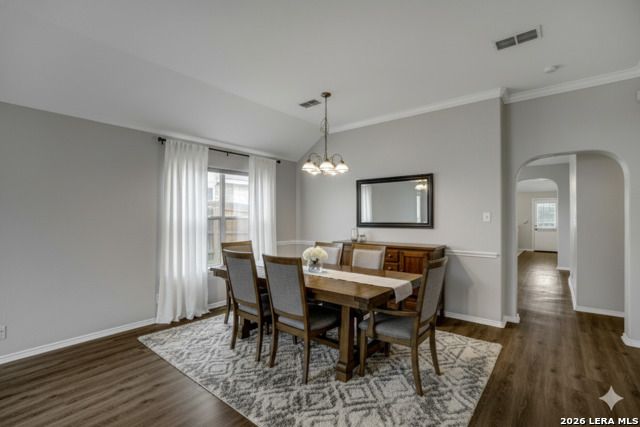 Image 3 of 32 For 906 Visor Dr