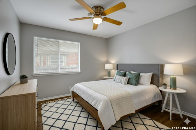 Image 8 of 32 For 906 Visor Dr