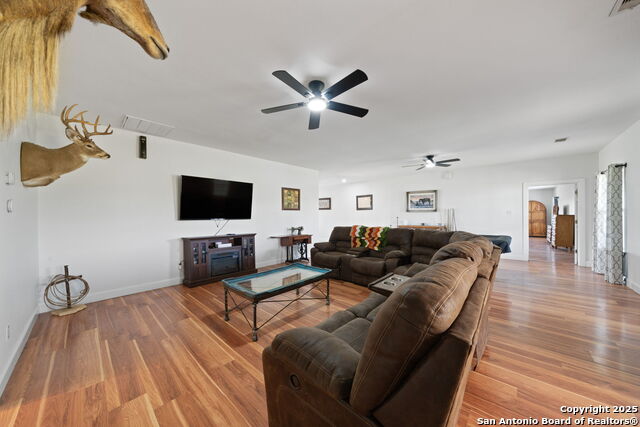 Image 20 of 50 For 4495 Sh 16 N