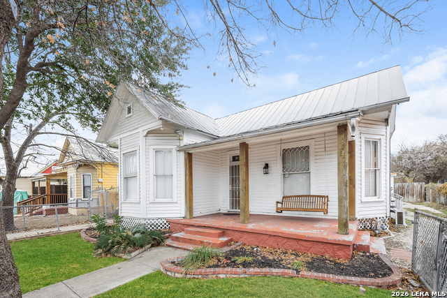 Image 2 of 10 For 823 Euclid  2