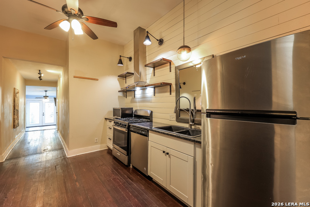 Image 5 of 10 For 823 Euclid  2