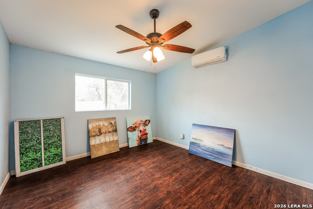 Image 7 of 10 For 823 Euclid  2