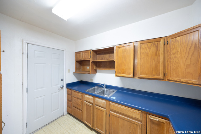 Image 15 of 22 For 543 Club Dr  