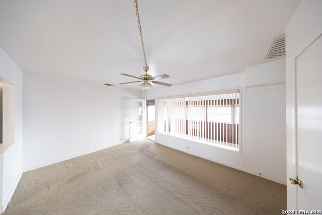 Image 8 of 22 For 543 Club Dr  