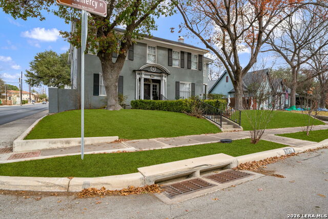 Image 10 of 42 For 343 Gramercy Pl W