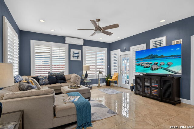 Image 2 of 42 For 343 Gramercy Pl W