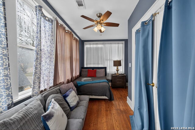 Image 23 of 42 For 343 Gramercy Pl W